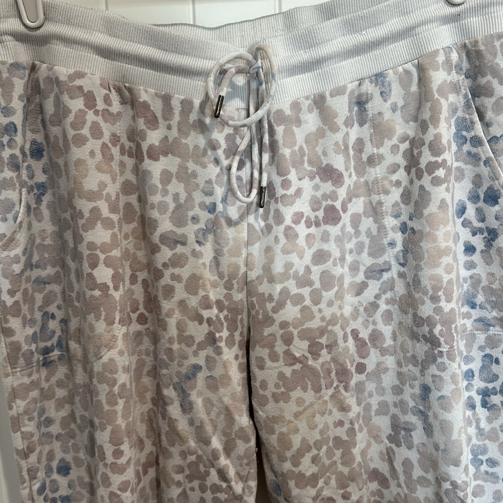 Stars Above lounge pants - Picture 2 of 2